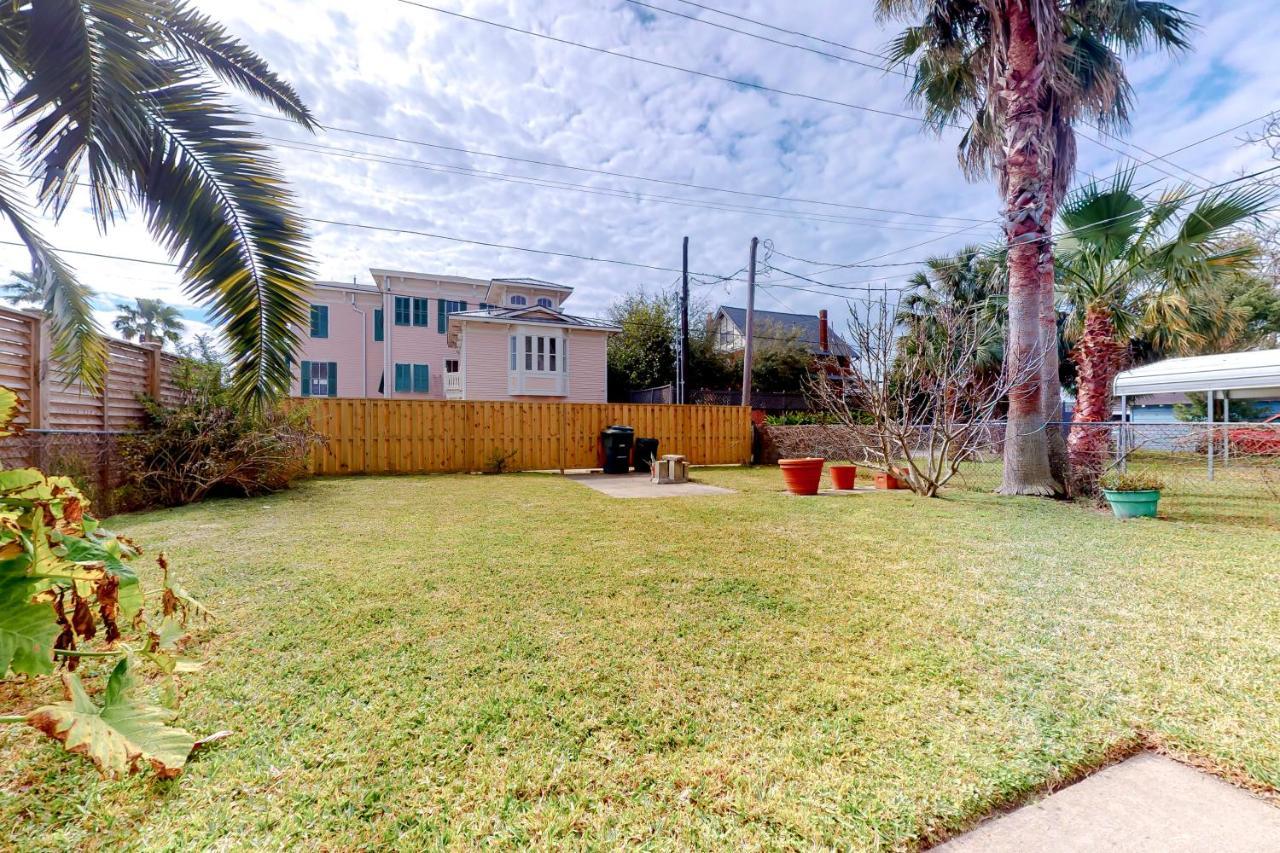 Greener Grasses Galveston Exterior foto